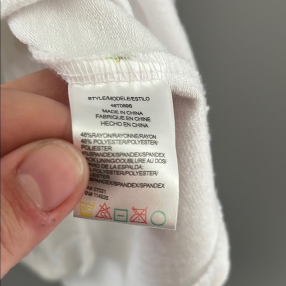 White La Classe Couture  Asymmetrical Sleeveless Tank Top - Picture 3 of 5